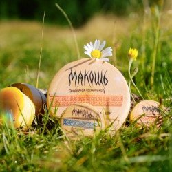 Необходимые косметические продукты на летний период